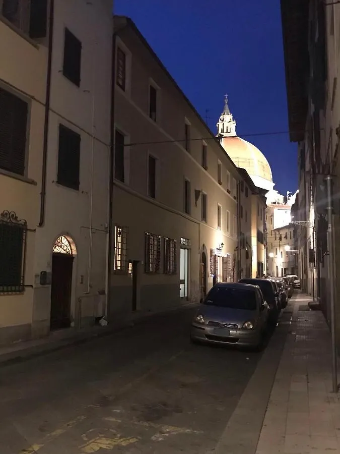 Gaia'S Apartment Pistoia 0*,